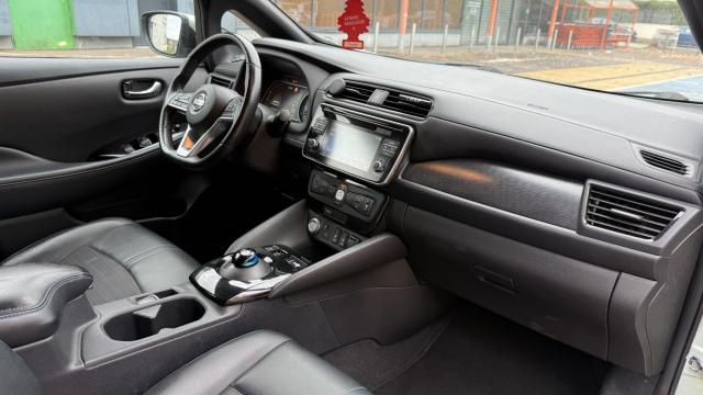 Nissan Leaf image 5