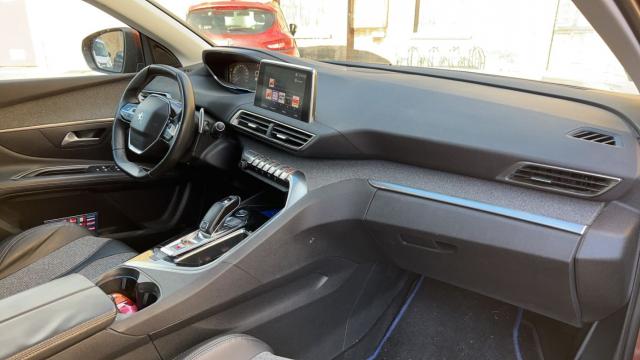 Peugeot 3008 image 1