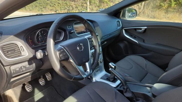 Volvo V40 Cross Country image 9