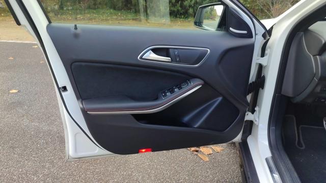 Mercedes Benz Classe Gla image 1
