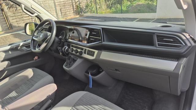 Volkswagen California image 9