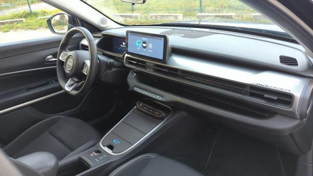 Jeep Avenger image 3