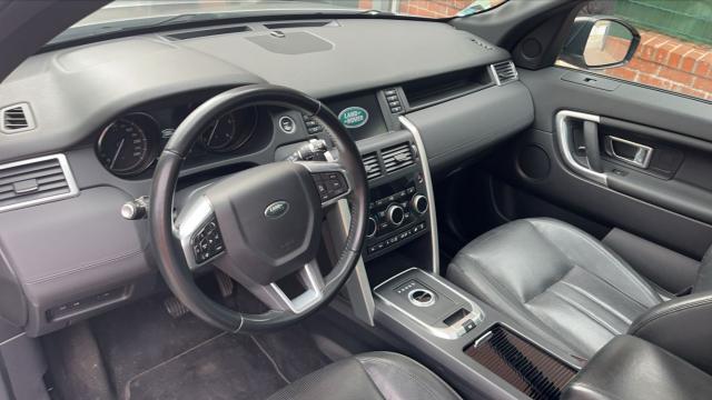 Land Rover Discovery Sport image 1