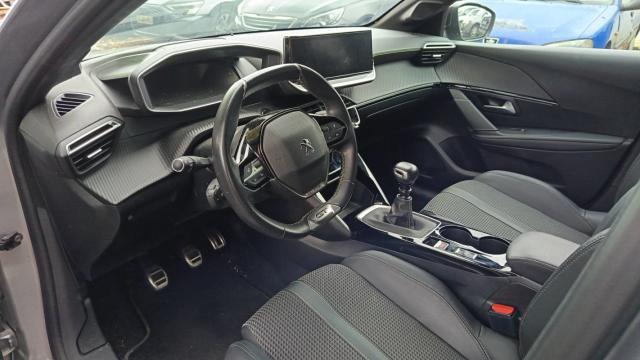 Peugeot 208 image 4