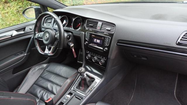 Volkswagen Golf image 2