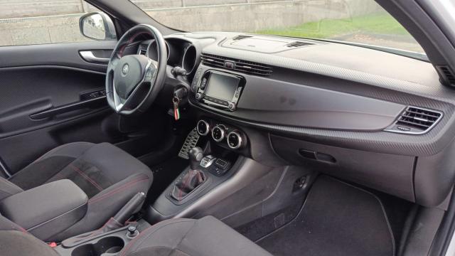 Alfa Romeo Giulietta image 4