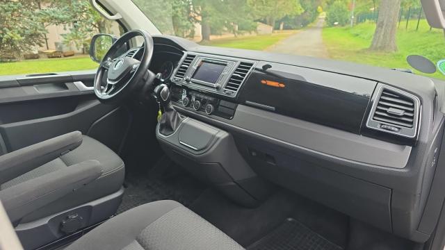 Volkswagen California image 9
