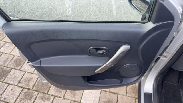 Dacia Sandero image 3