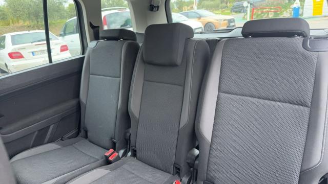 Volkswagen Touran image 9