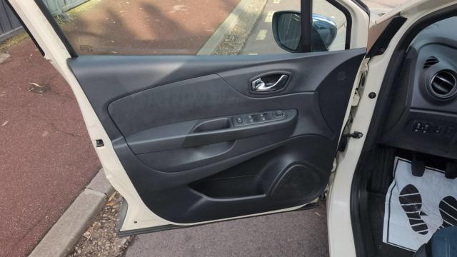 Renault Captur image 8