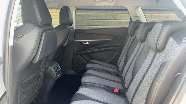 Peugeot 5008 image 9