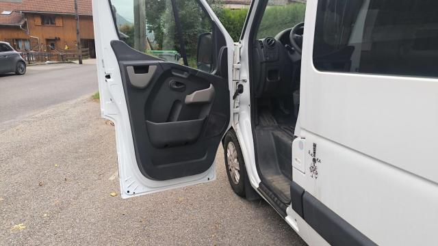 Renault Master image 2