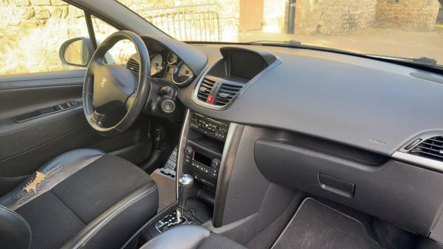 Peugeot 207 image 3