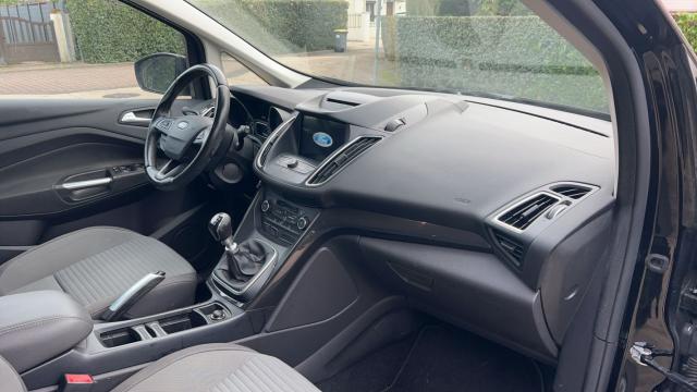 Ford C-Max image 2
