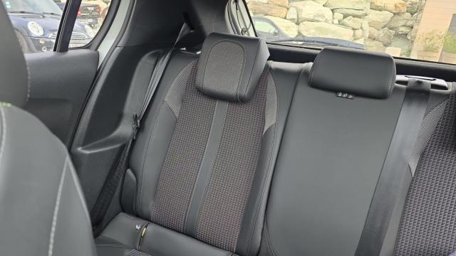 Peugeot 208 image 5