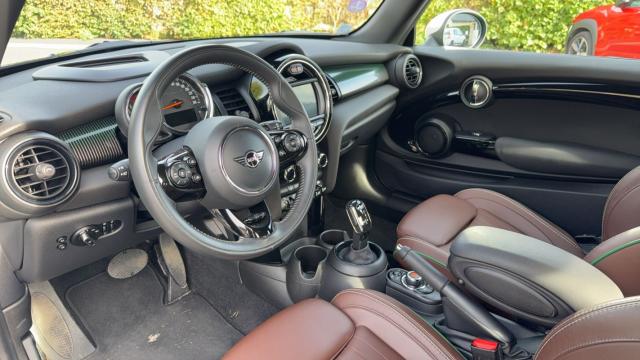 Mini Cooper S image 9