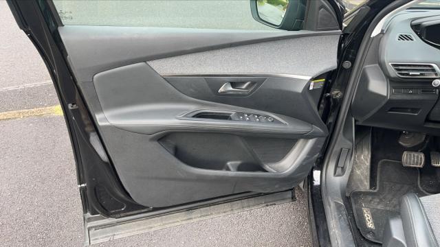 Peugeot 3008 image 9