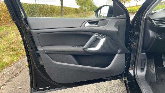 Peugeot 308 image 7