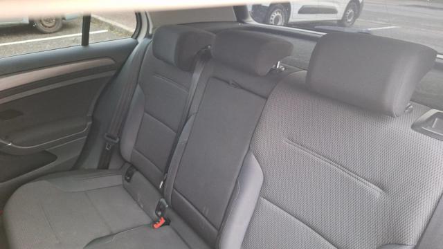 Volkswagen Golf image 4