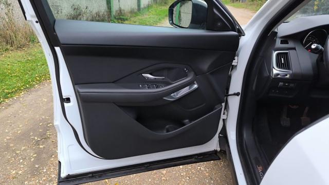 Jaguar E-Pace image 1