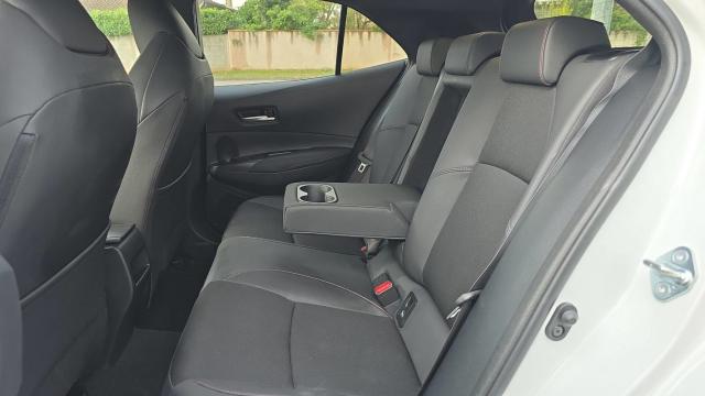 Toyota Corolla image 2