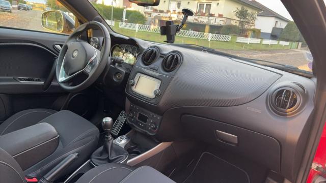 Alfa Romeo Mito image 9