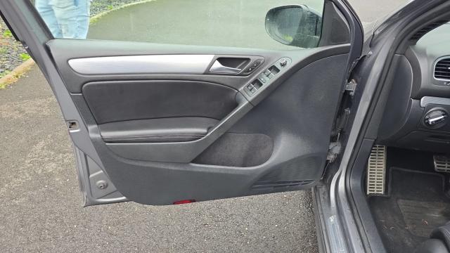 Volkswagen Golf image 2