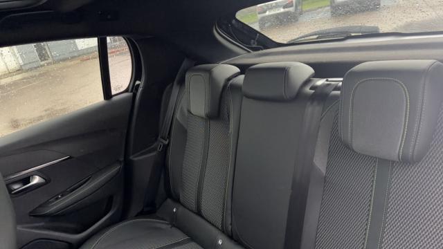 Peugeot E-208 image 3