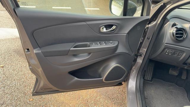 Renault Captur image 2