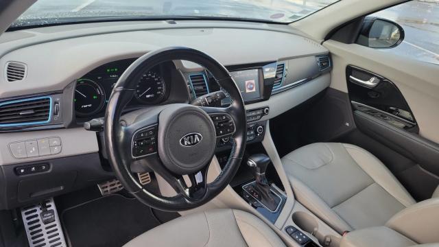 Kia Niro image 5