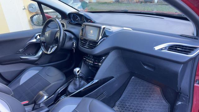 Peugeot 2008 image 4