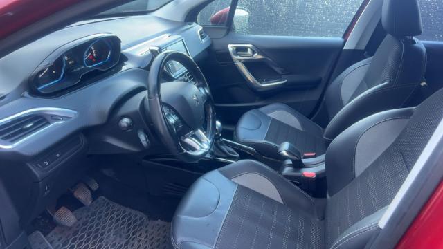 Peugeot 2008 image 6