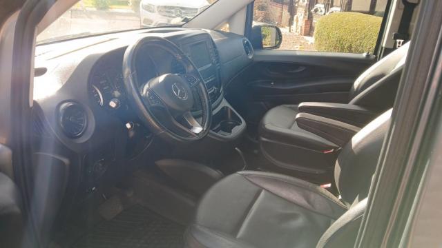 Mercedes Benz Vito image 6