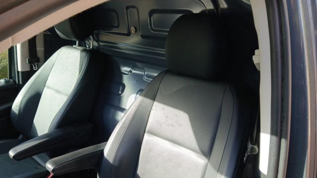 Mercedes Benz Vito image 3