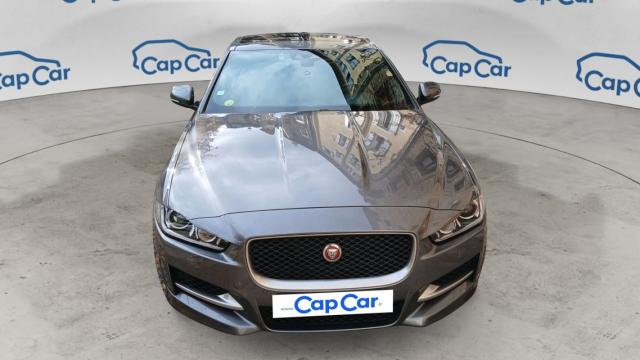 Jaguar Xe image 1