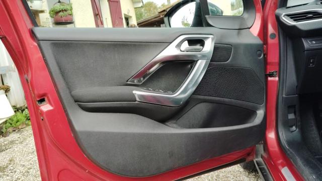 Peugeot 2008 image 1