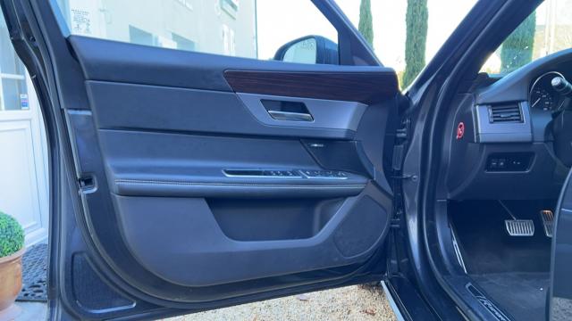 Jaguar Xf image 9