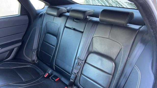 Jaguar Xf image 8