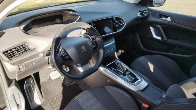 Peugeot 308 image 8