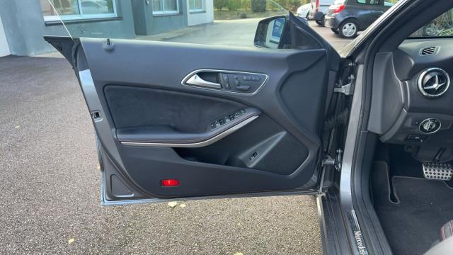 Mercedes Benz Classe Cla image 4