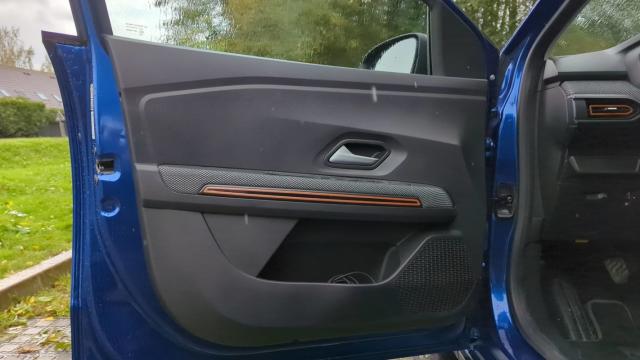 Dacia Sandero image 1