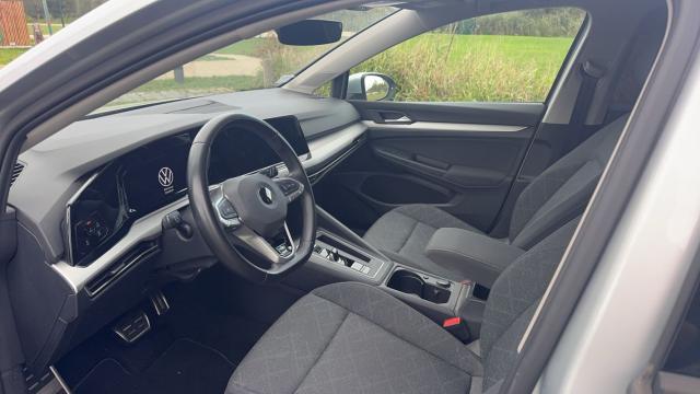 Volkswagen Golf image 9