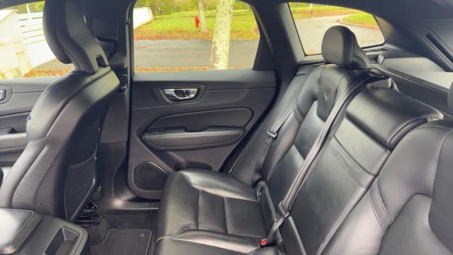 Volvo Xc60 image 9