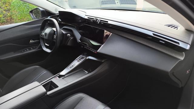 Peugeot 308 image 9