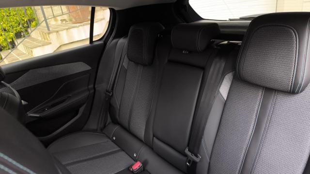 Peugeot 308 image 7