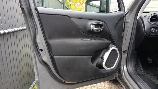 Jeep Renegade image 1