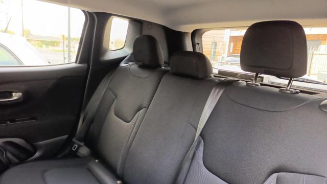 Jeep Renegade image 3