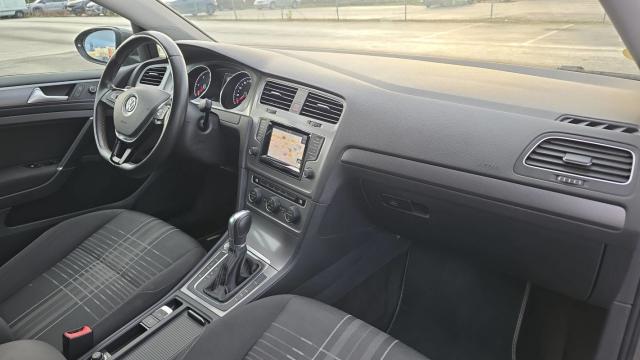 Volkswagen Golf image 3