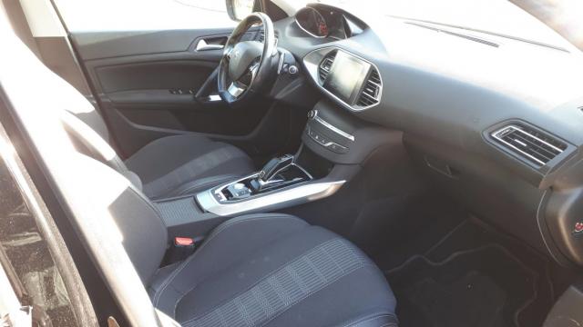 Peugeot 308 image 6