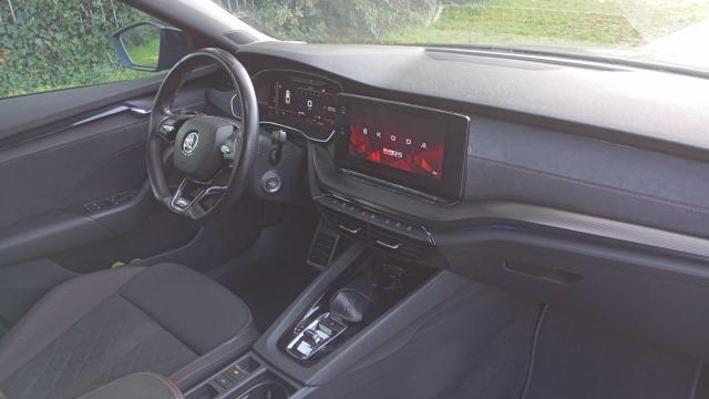 Skoda Octavia image 2